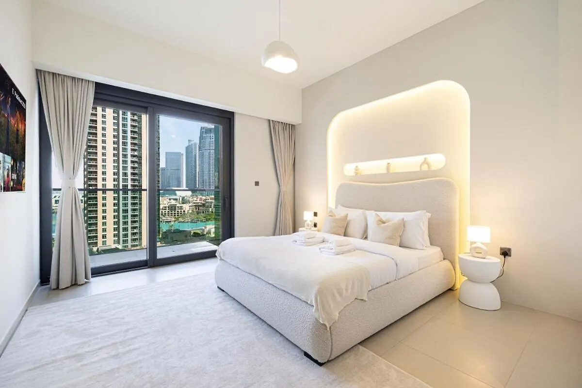Iconic 2Br Apartment With Burj Khalifa And Fountain Views - Next To Dubai Opera And Near Dubai Mall