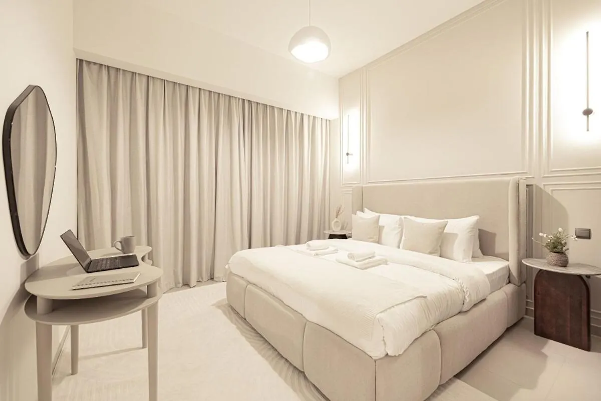 Iconic 2Br Apartment With Burj Khalifa And Fountain Views - Next To Dubai Opera And Near Dubai Mall